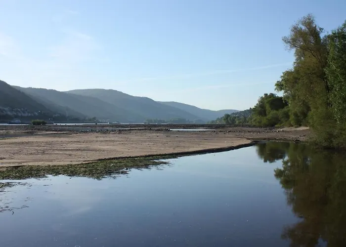 Ferienwohnung Bacharach شقة *